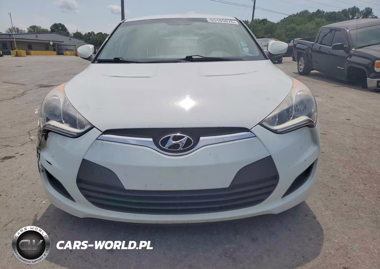 2015 Hyundai Veloster Base VIN:KMHTC6AD3FU226295 - 5