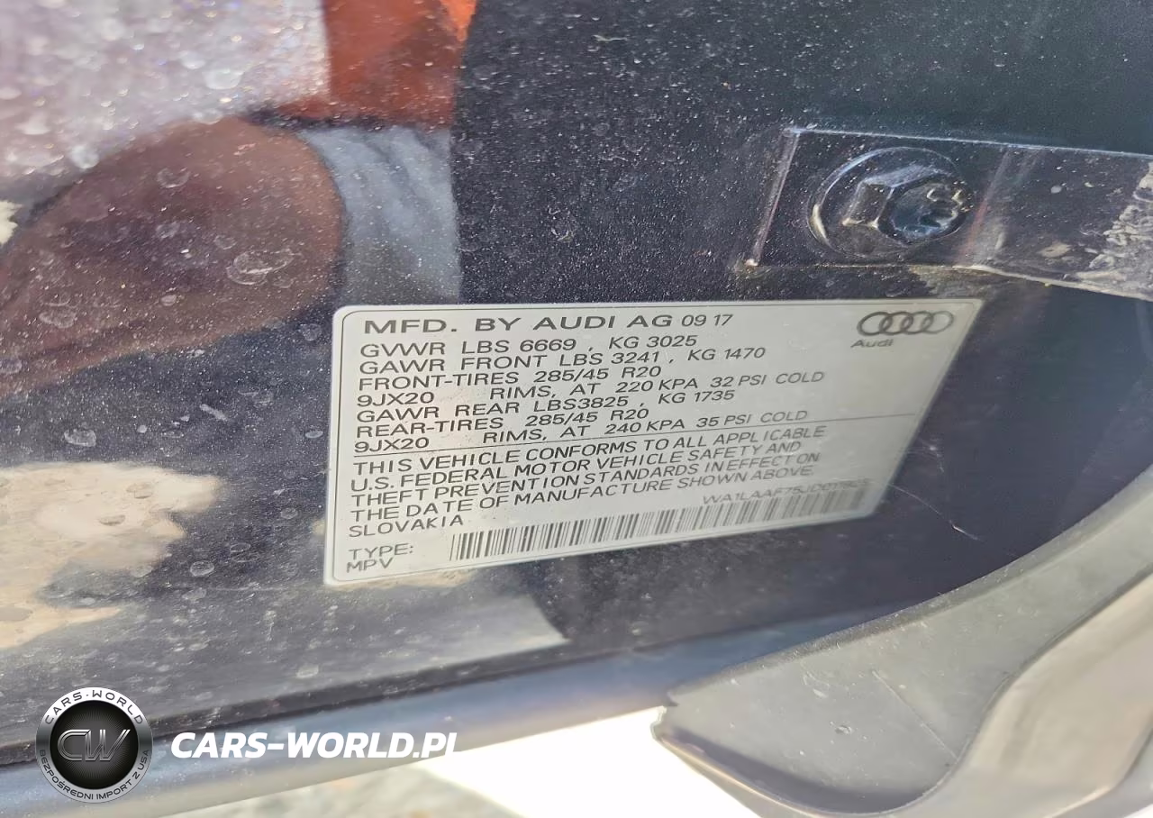 2018 Audi Q7 Premium Plus VIN:WA1LAAF75JD011925 - 14