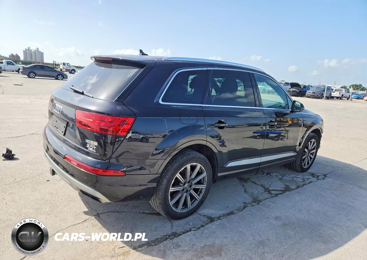 2018 Audi Q7 Premium Plus VIN:WA1LAAF75JD011925 - 3