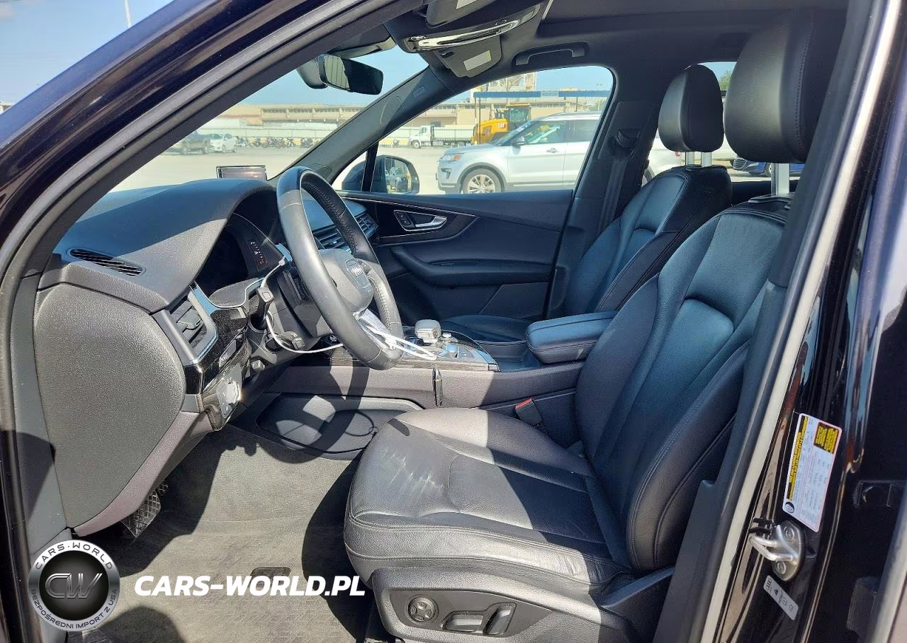2018 Audi Q7 Premium Plus VIN:WA1LAAF75JD011925 - 7