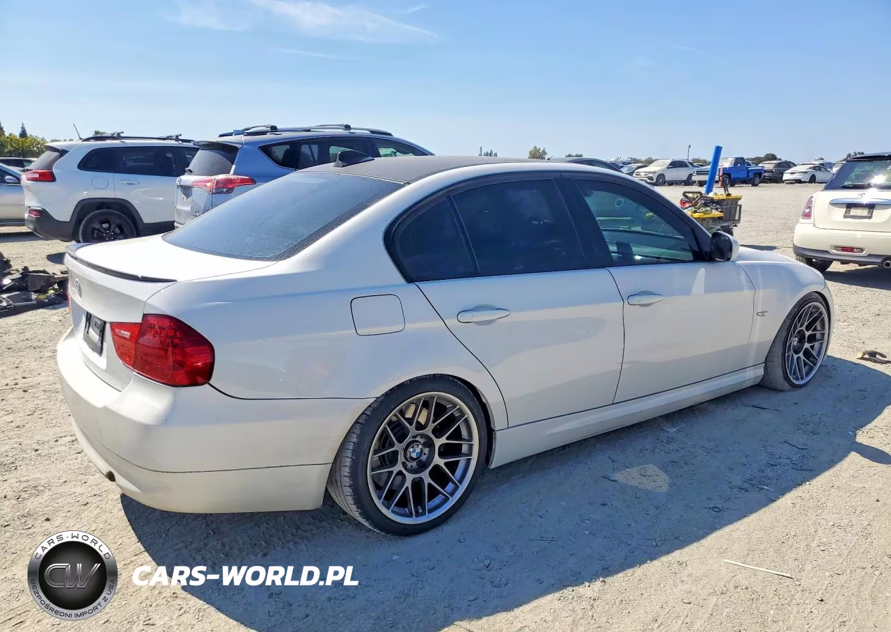 BMW 335D VIN:WBAPN7C59BA782101 - 3
