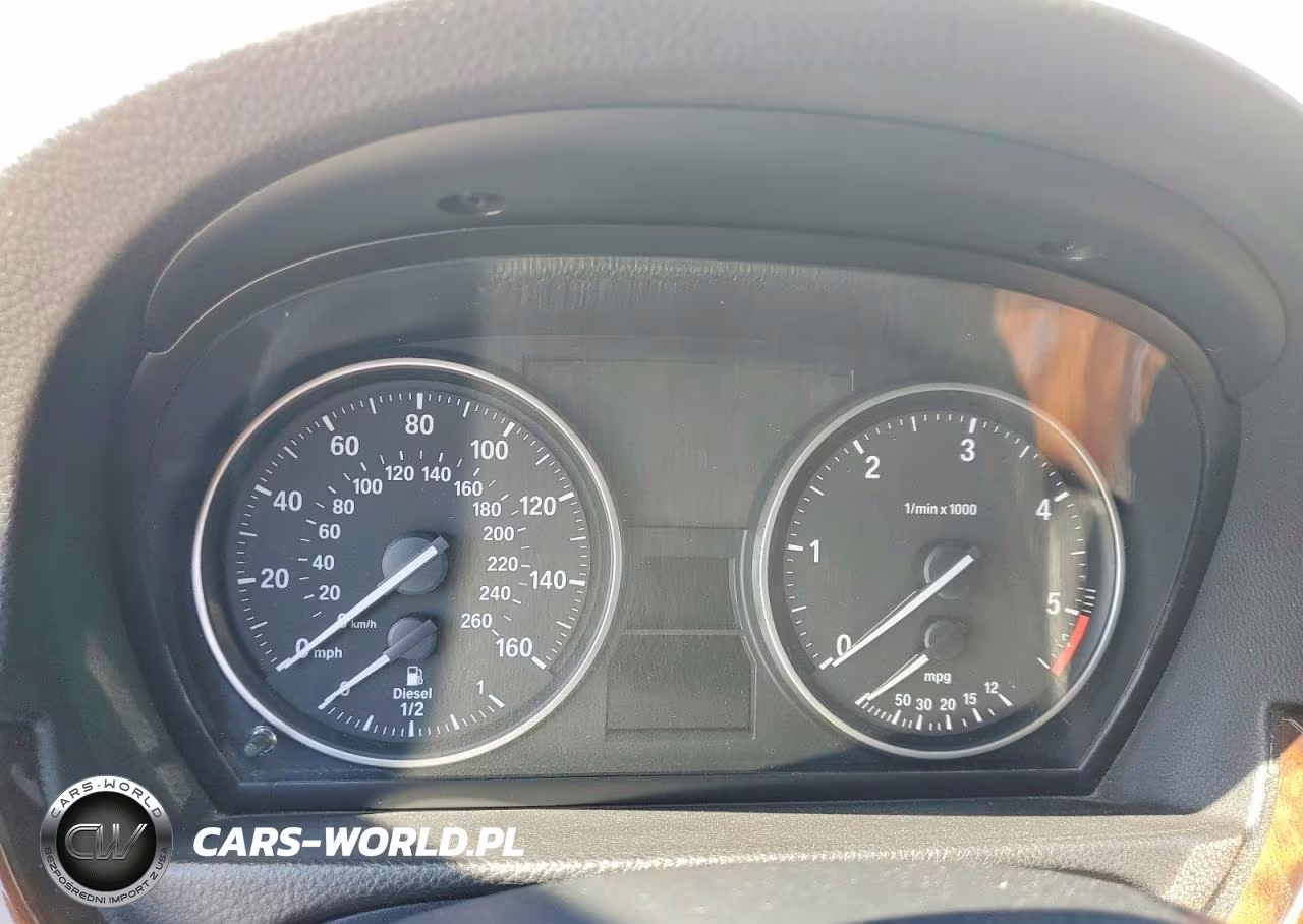 BMW 335D VIN:WBAPN7C59BA782101 - 9