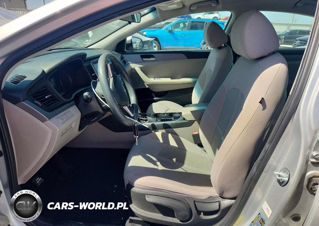 2019 Hyundai Sonata Se VIN:5NPE24AF0KH769520 - 7
