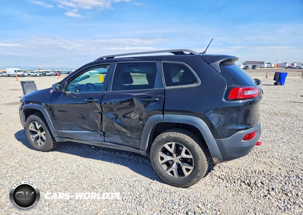 2015 Jeep Cherokee Trailhawk VIN:1C4PJMBSXFW778197 - 2