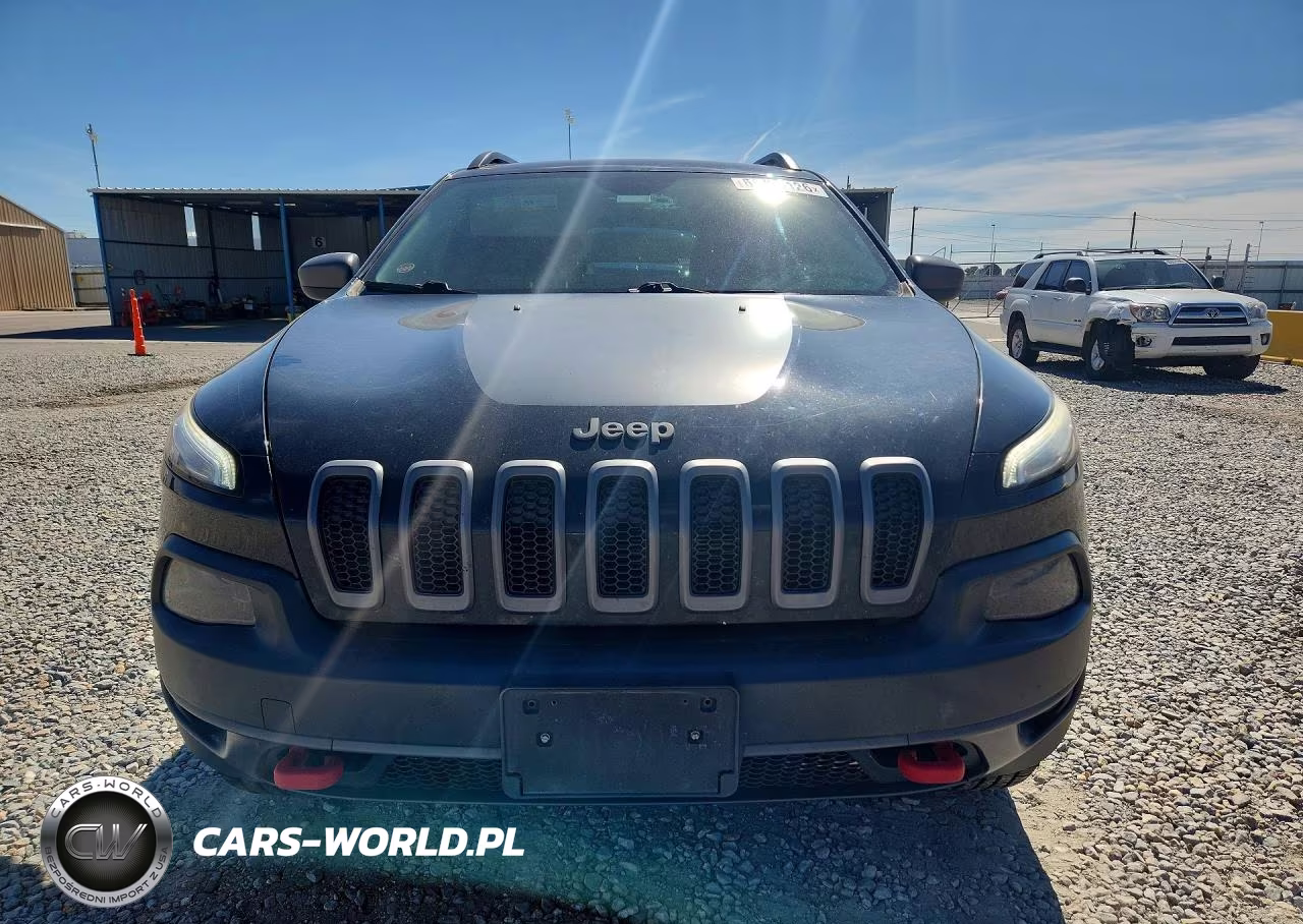 2015 Jeep Cherokee Trailhawk VIN:1C4PJMBSXFW778197 - 5