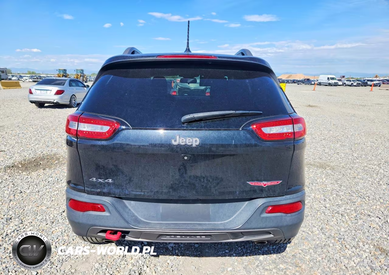 2015 Jeep Cherokee Trailhawk VIN:1C4PJMBSXFW778197 - 6