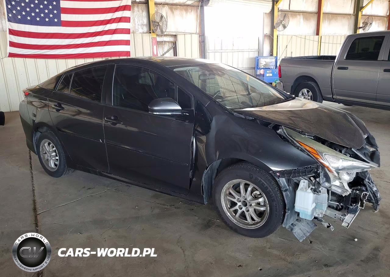 2016 Toyota Prius Three VIN:JTDKARFU4G3511806 - 4