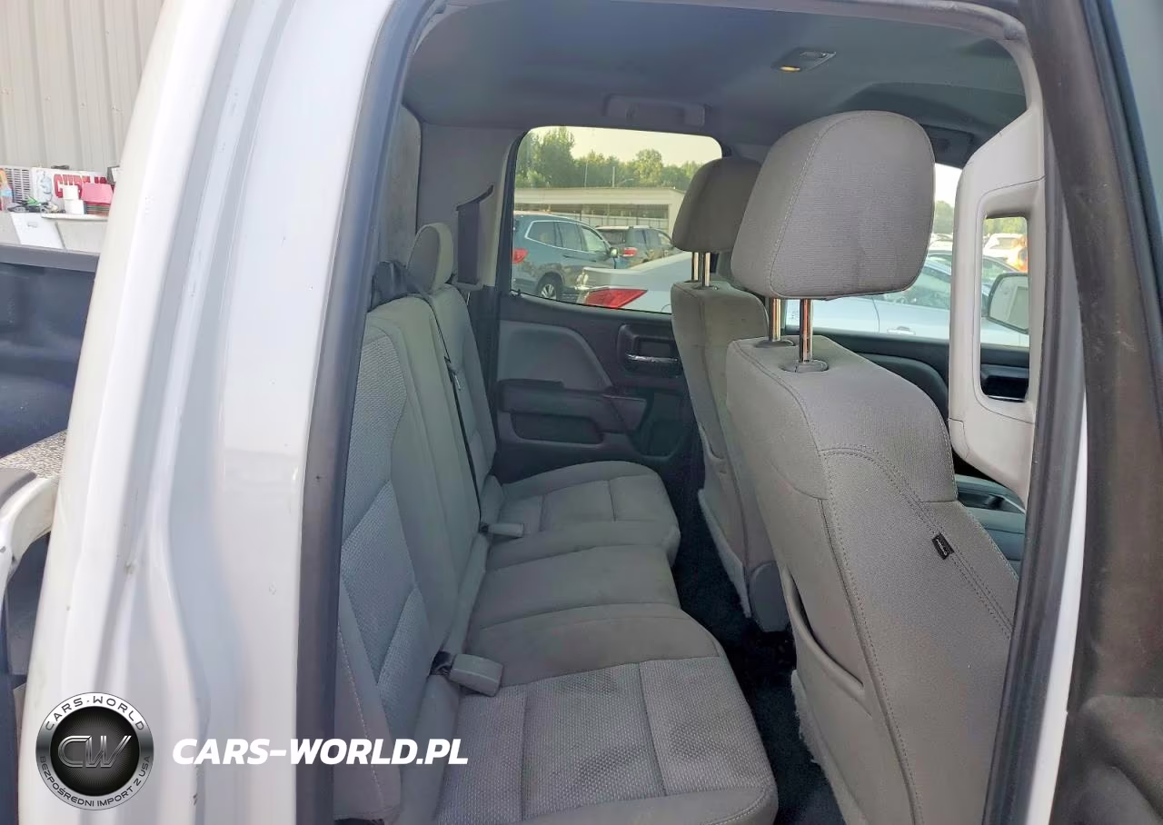 2018 Chevrolet Silverado C1500 VIN:1GCRCNEC7JZ199799 - 10