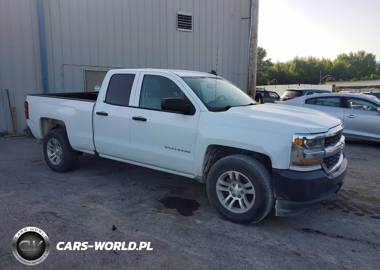 2018 Chevrolet Silverado C1500 VIN:1GCRCNEC7JZ199799 - 4