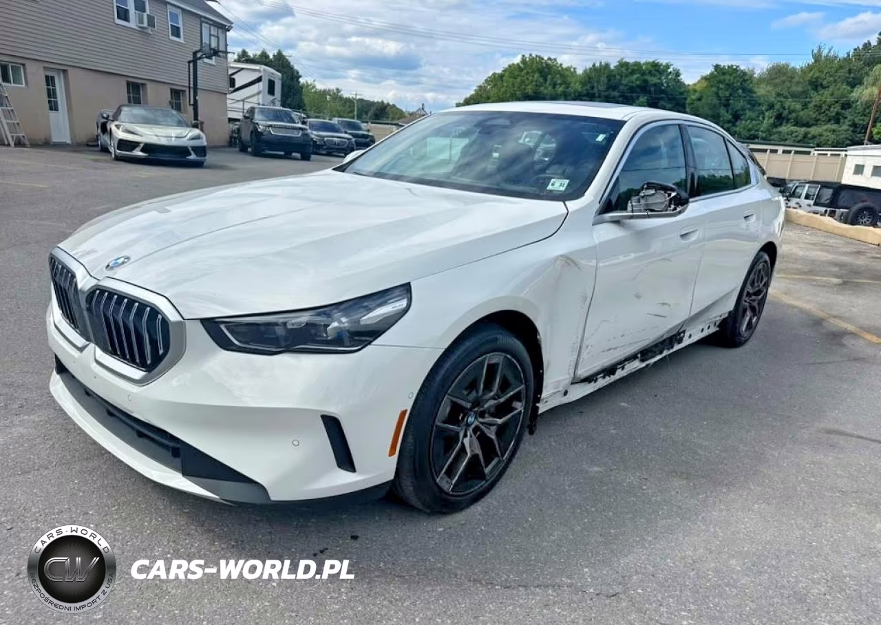 2027 BMW 530 Xi – zdjęcie 1 z 10