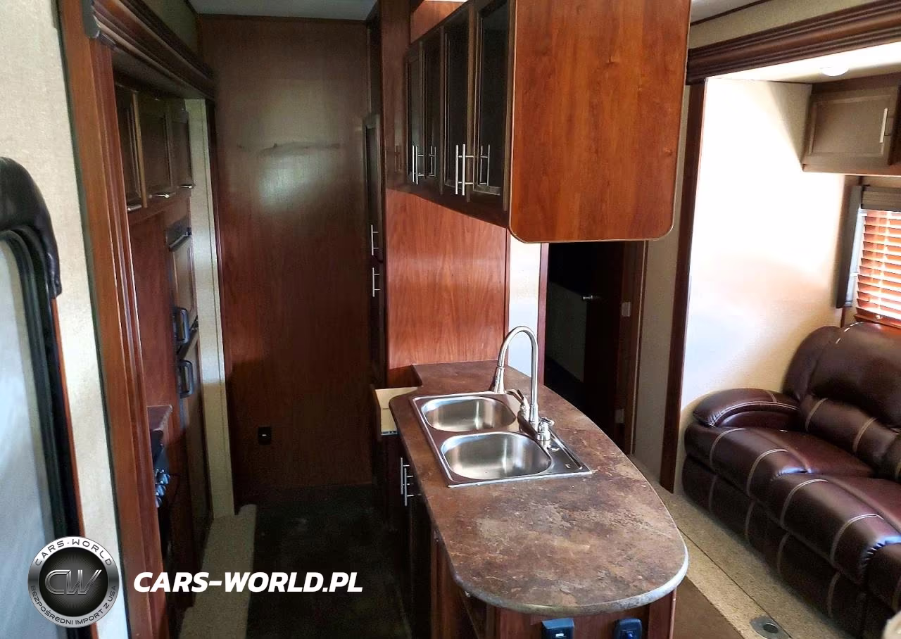2016 Forest River Vengeance Camper VIN:4X4FVGH20GR500833 - 6
