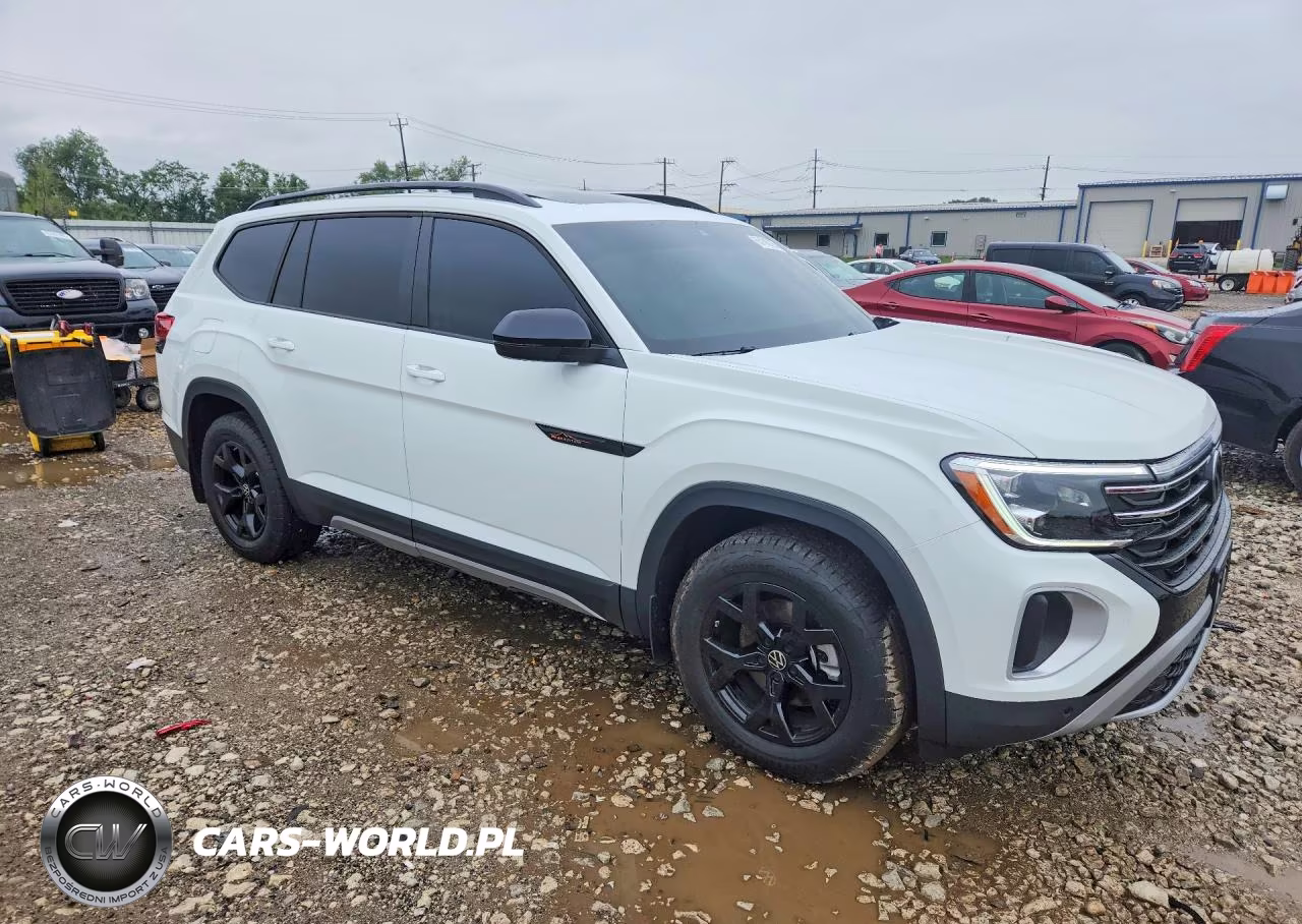 2025 Volkswagen Atlas Peak Edition Se VIN:1V2CR2CA7SC501230 - 4