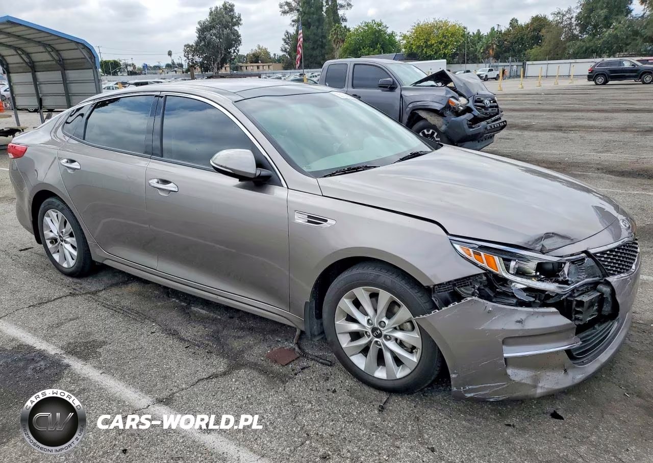 2018 Kia Optima Ex VIN:5XXGU4L36JG234188 - 4