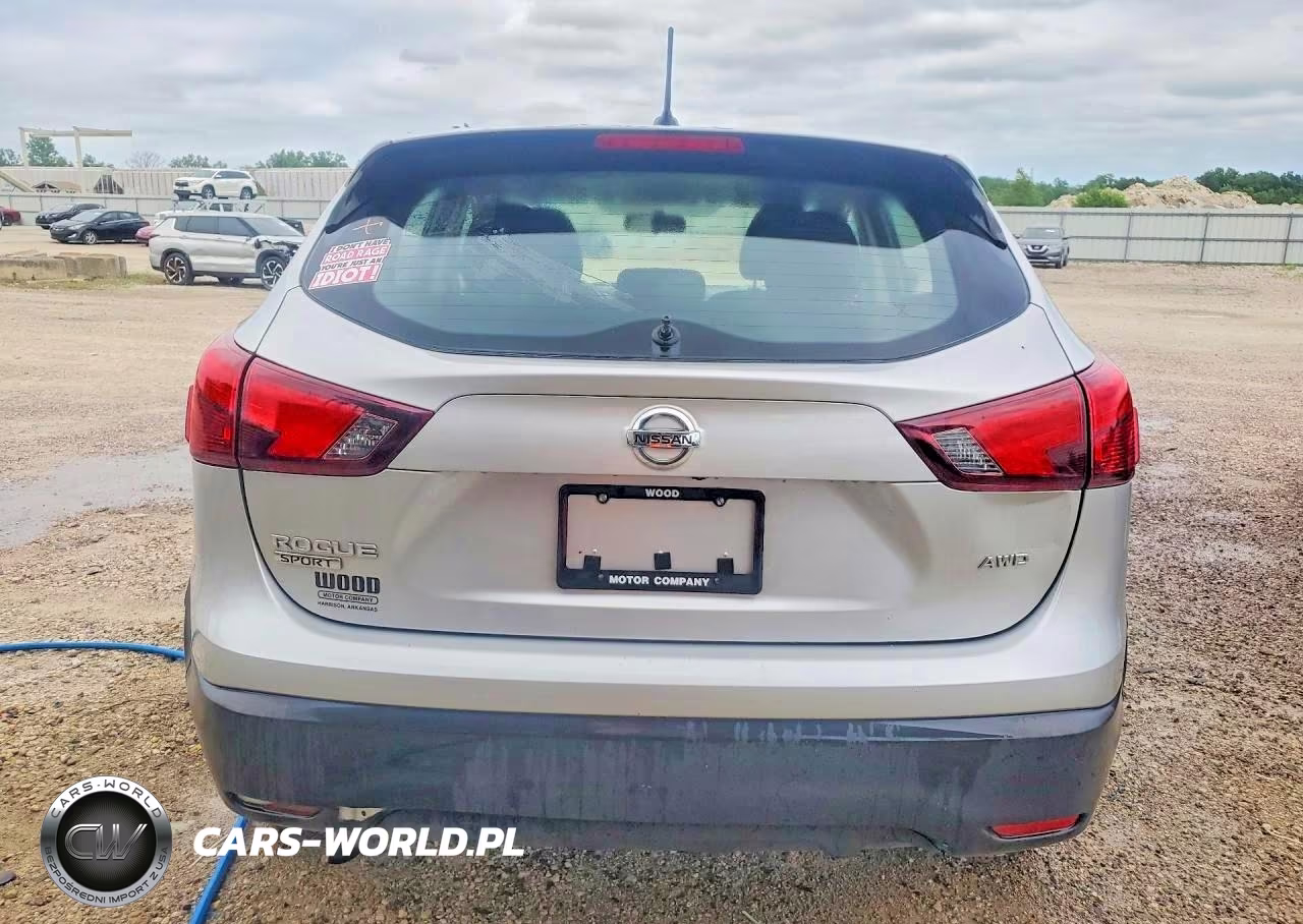 2018 Nissan Rogue Sport S VIN:JN1BJ1CR5JW262829 - 6