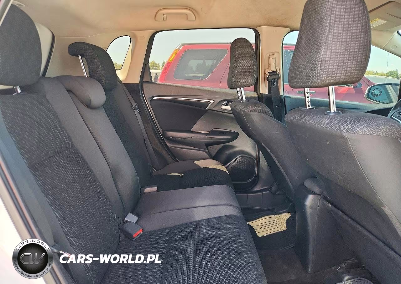 2015 Honda Fit Lx VIN:3HGGK5H58FM722930 - 10