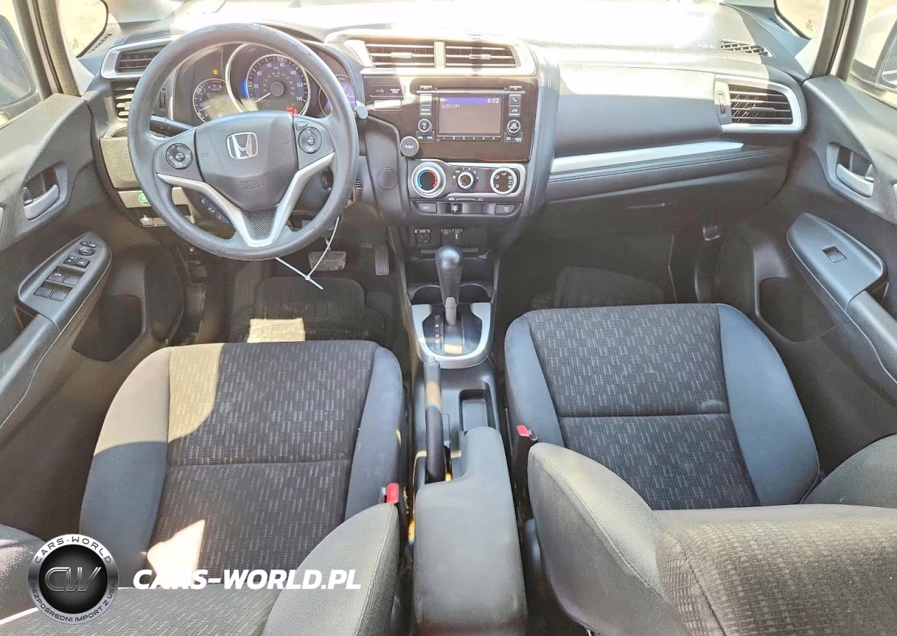 2015 Honda Fit Lx VIN:3HGGK5H58FM722930 - 8
