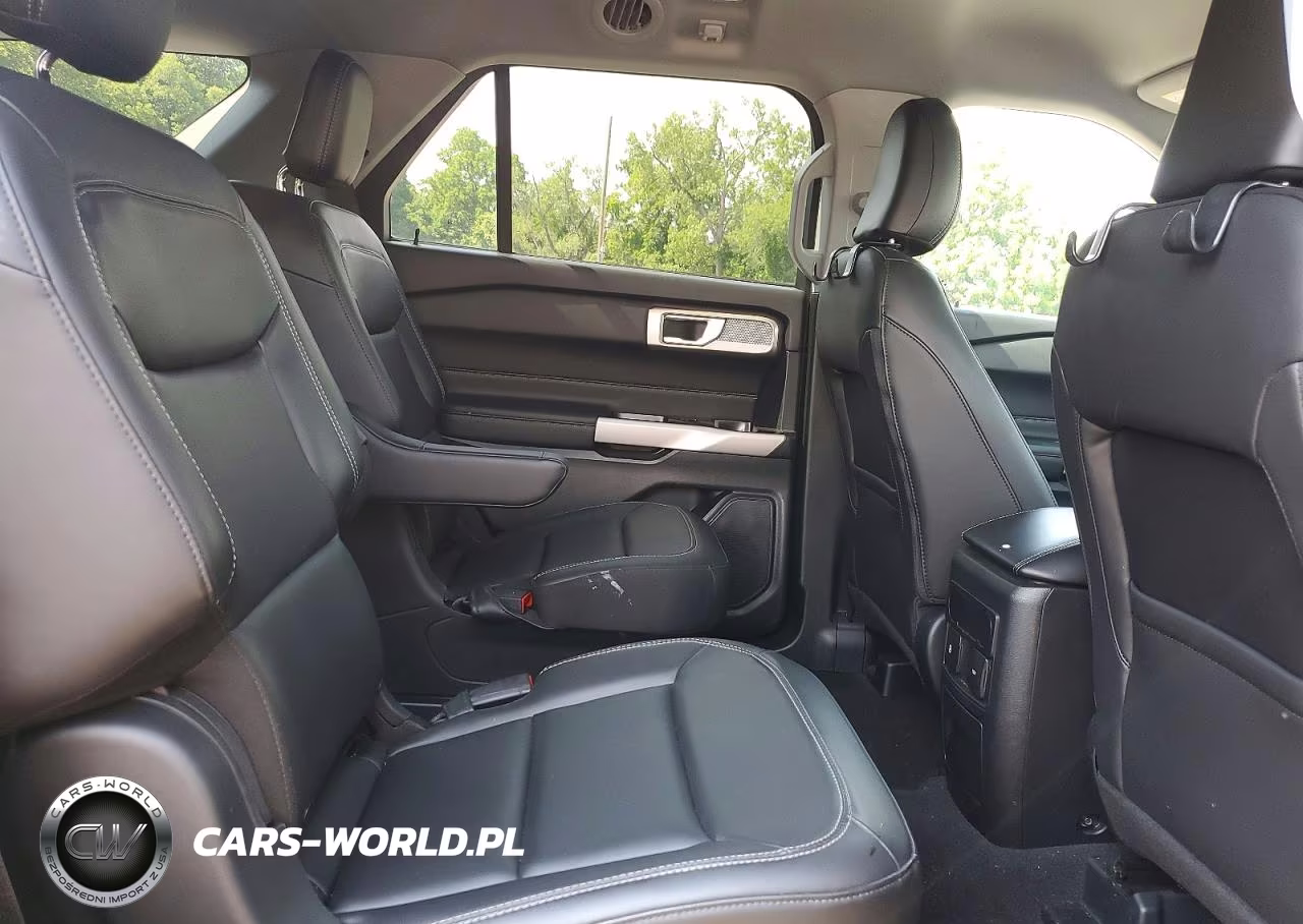 2024 Ford Explorer Xlt VIN:1FMSK8DH2RGA20106 - 11