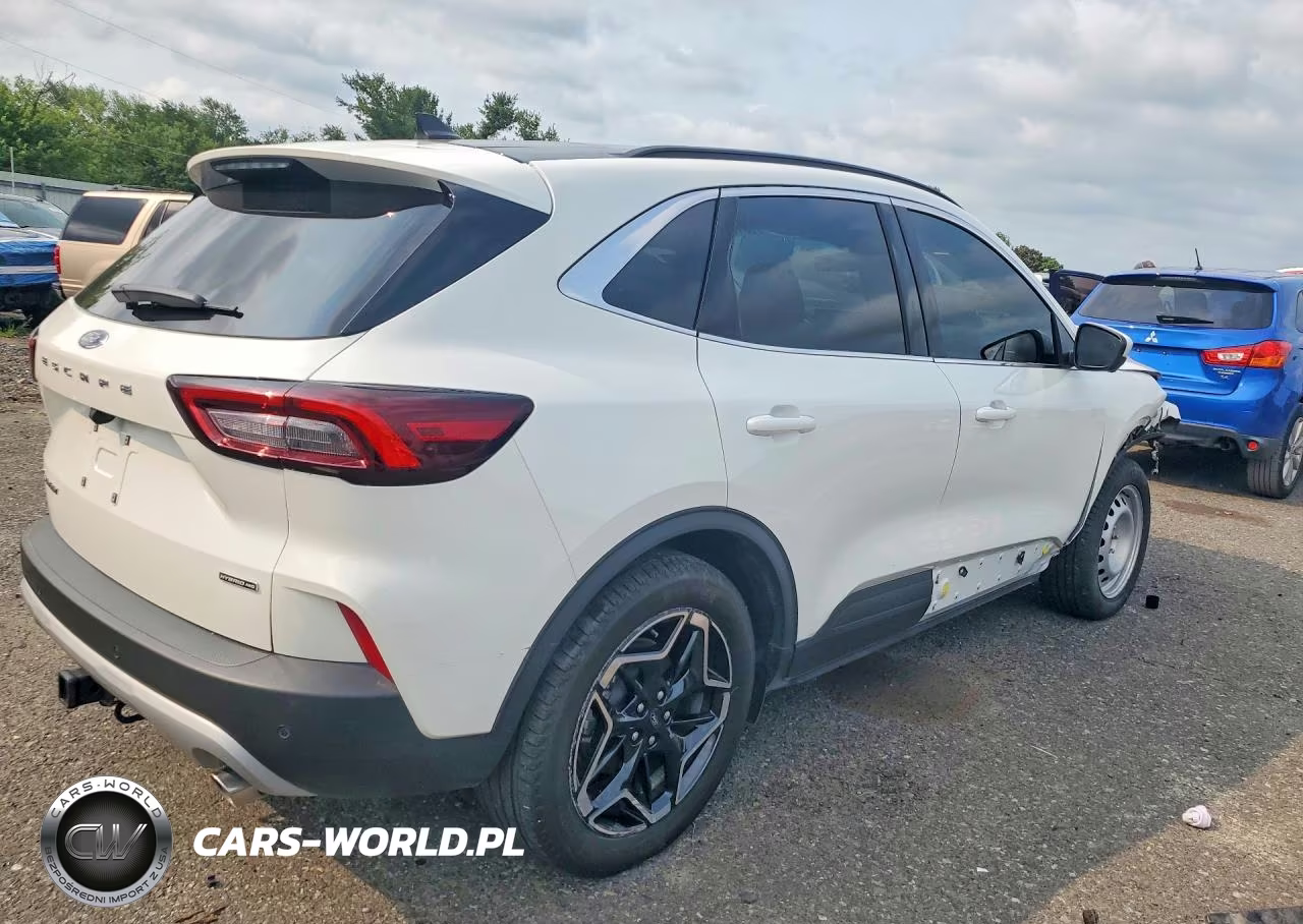 2026 Ford Escape Platinum VIN:1FMCU9JZ5TUA15069 - 3