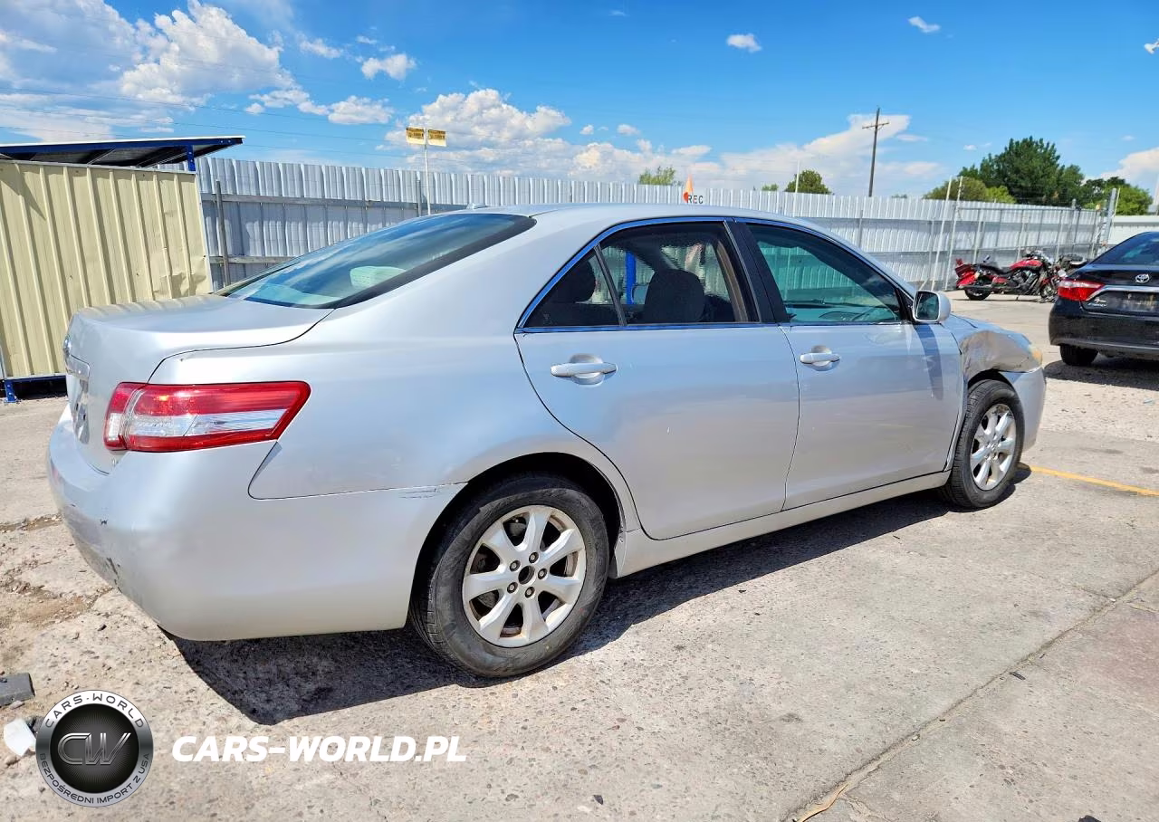 2011 Toyota Camry Le VIN:4T1BF3EK6BU138104 - 3