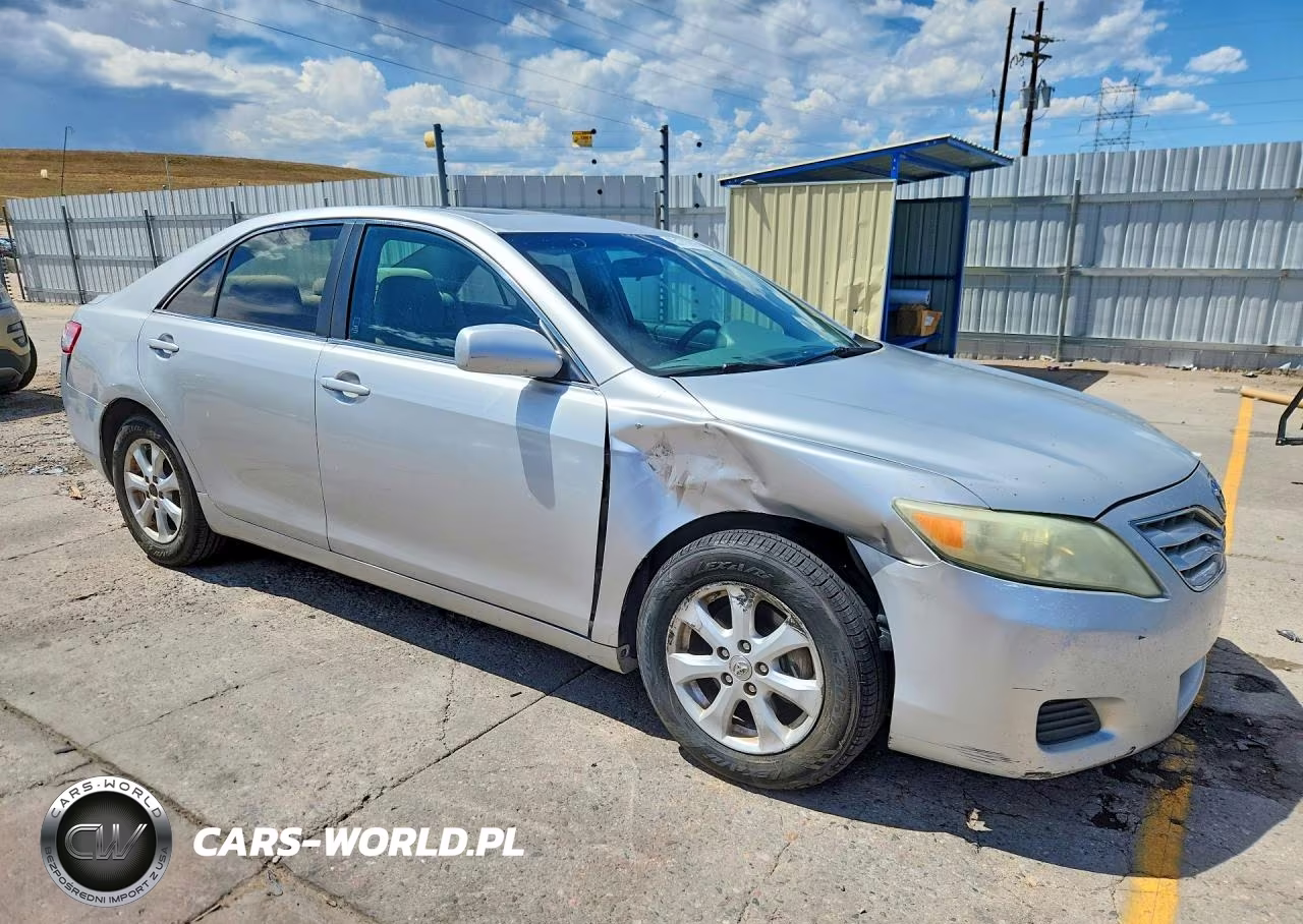 2011 Toyota Camry Le VIN:4T1BF3EK6BU138104 - 4