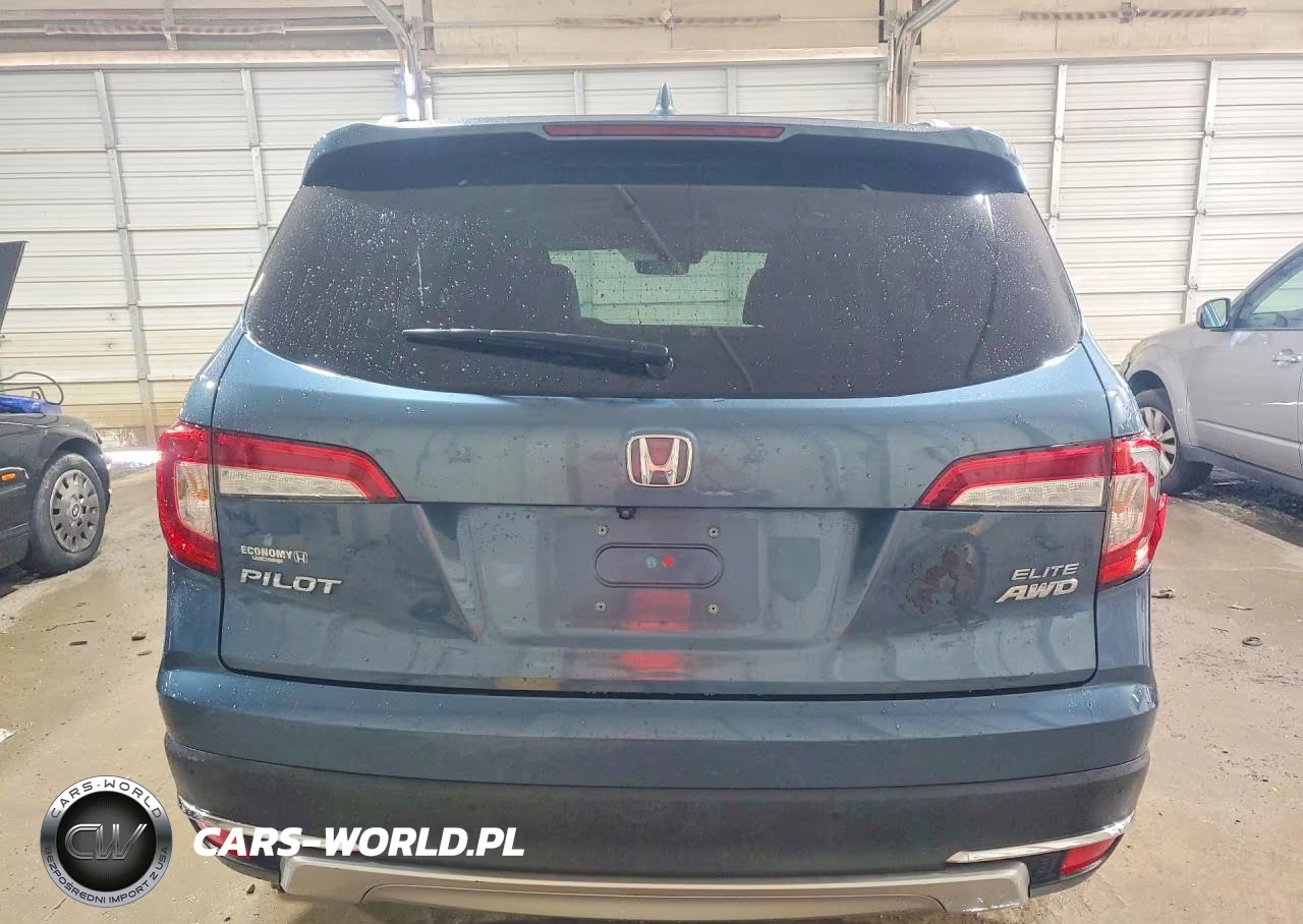 2022 Honda Pilot Elite VIN:5FNYF6H01NB003670 - 6