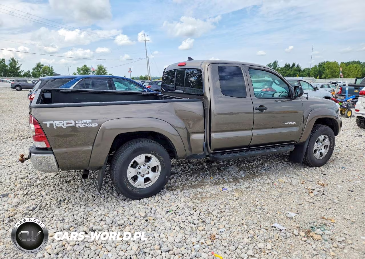 2014 Toyota Tacoma V6 VIN:5TFUU4ENXEX103703 - 3