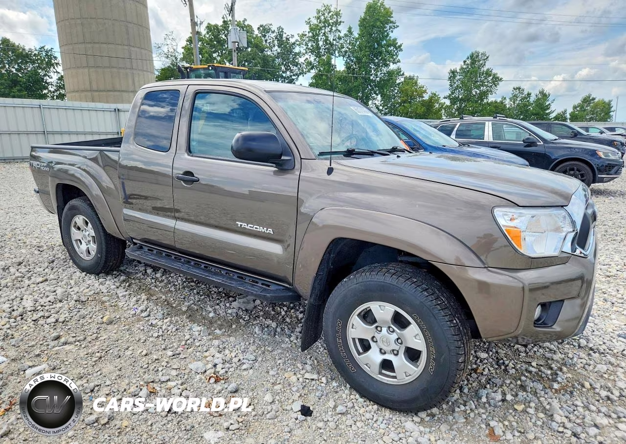 2014 Toyota Tacoma V6 VIN:5TFUU4ENXEX103703 - 4