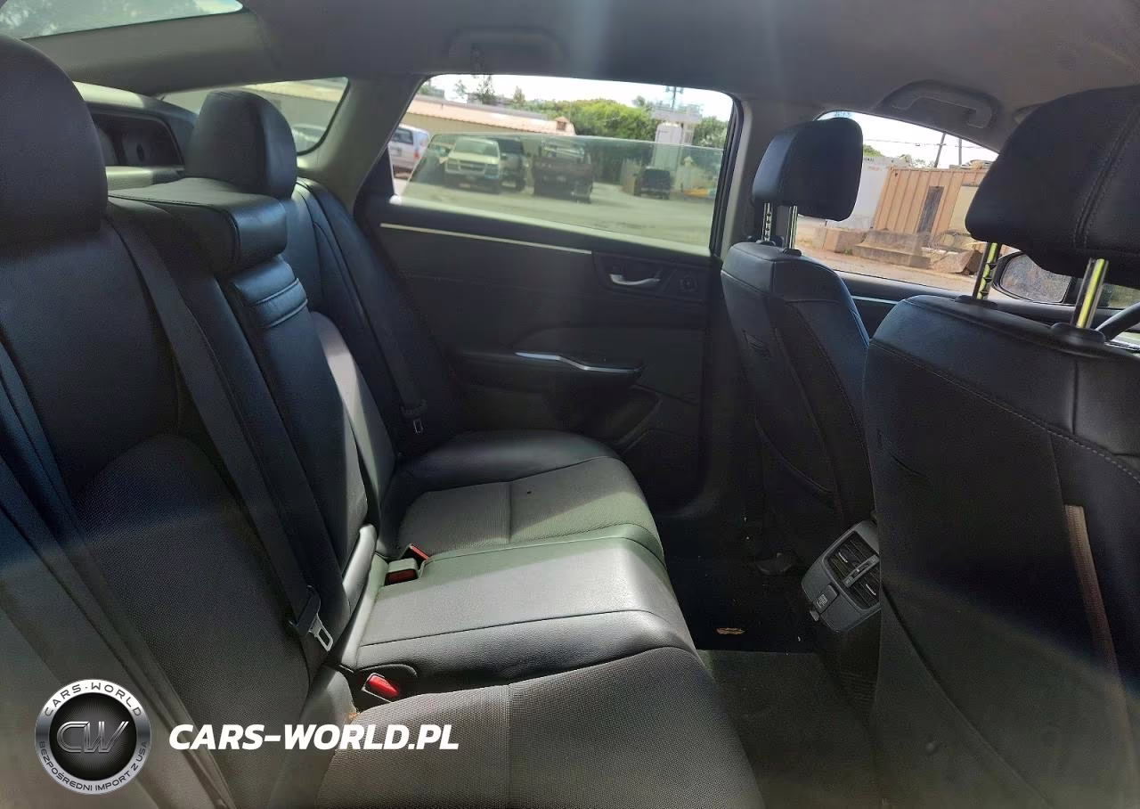 2018 Honda Clarity VIN:JHMZC5F18JC015243 - 10