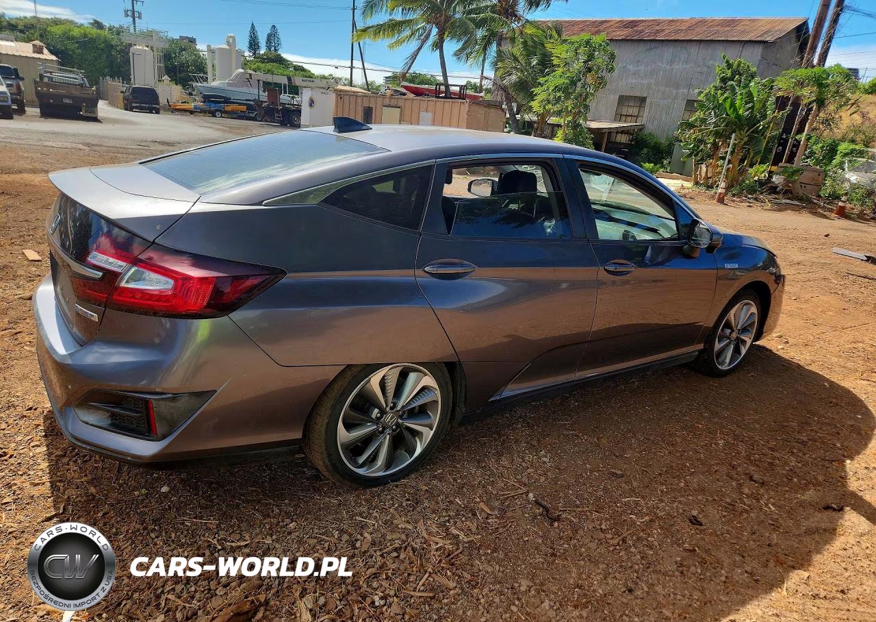 2018 Honda Clarity VIN:JHMZC5F18JC015243 - 3