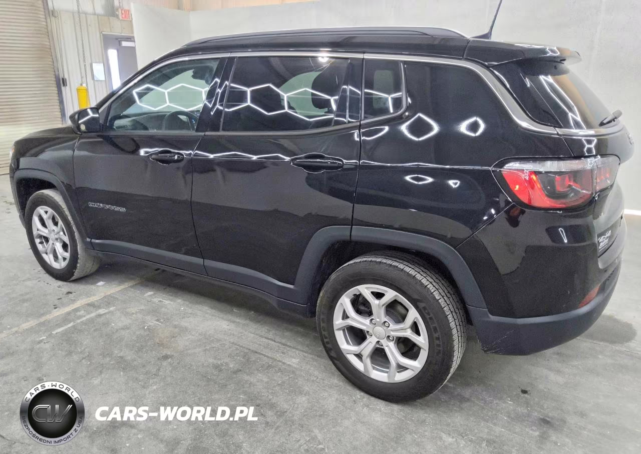 2024 Jeep Compass Latitude VIN:3C4NJDBN8RT175423 - 2