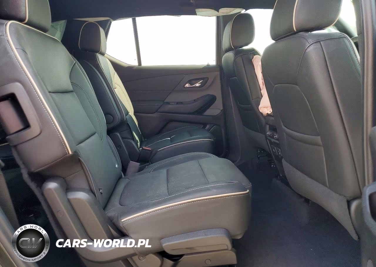 2023 Chevrolet Traverse Premier VIN:1GNEVKKW1PJ331041 - 11