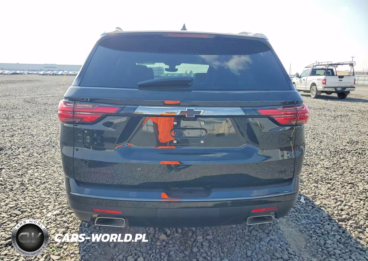 2023 Chevrolet Traverse Premier VIN:1GNEVKKW1PJ331041 - 6