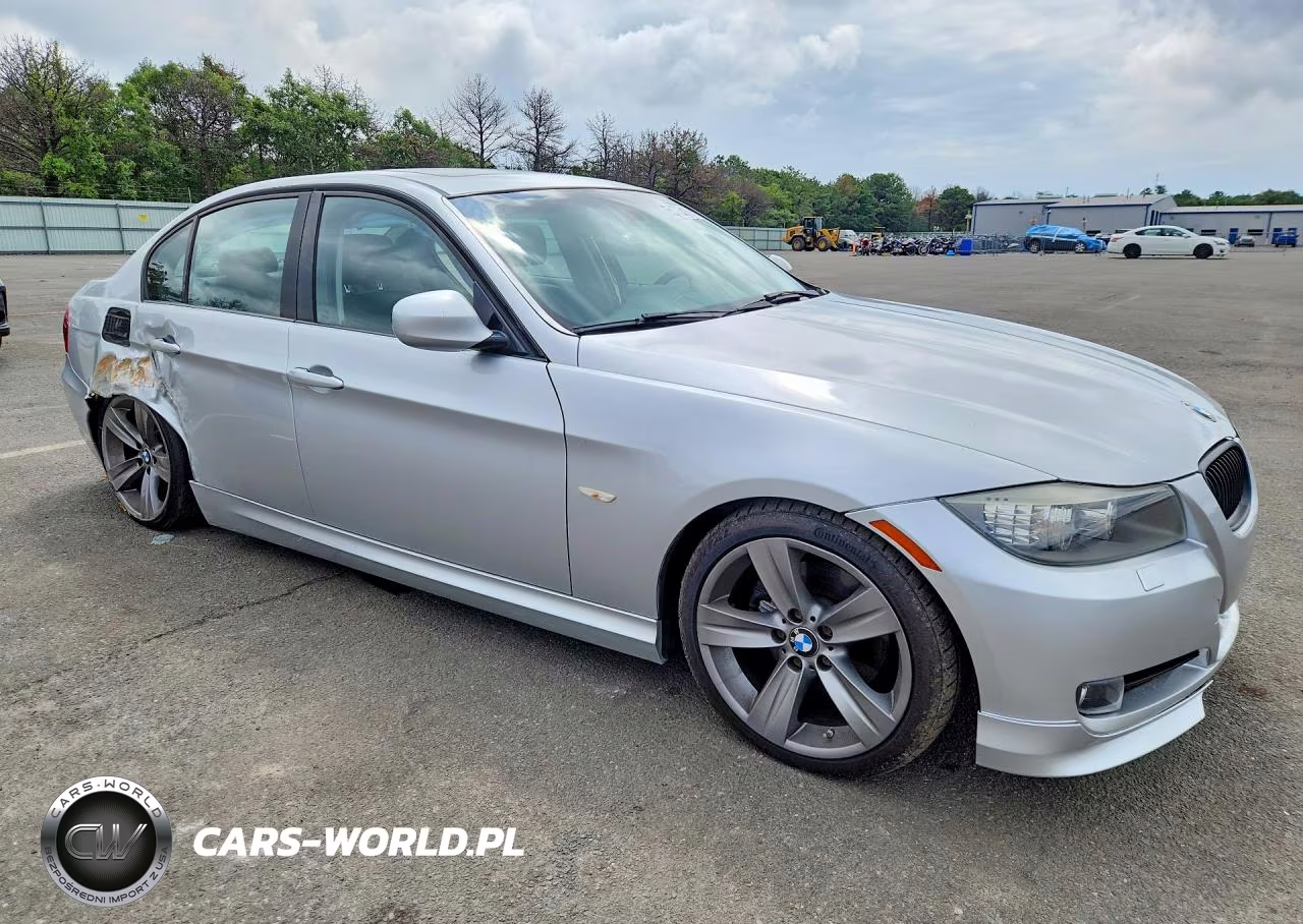 2010 BMW 328 Xi Sulev VIN:WBAPK5C59AA653707 - 4