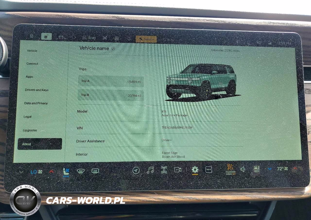 2023 Rivian R1S Adventure VIN:7PDSGABA8PN029509 - 9