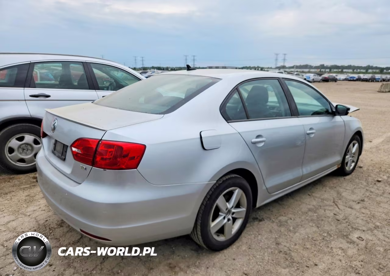2011 Volkswagen Jetta Tdi VIN:3VWLL7AJ3BM107027 - 3