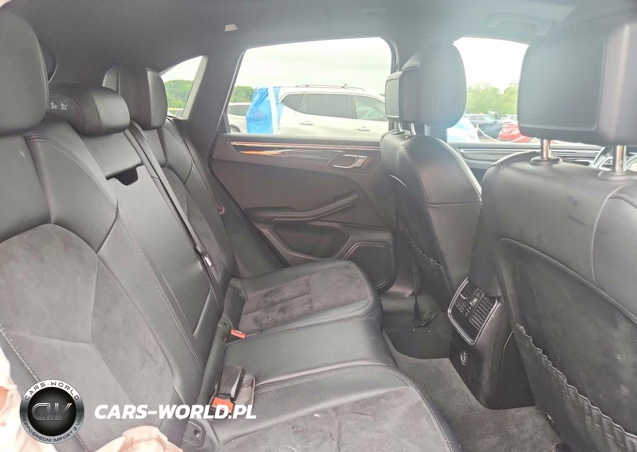 2017 Porsche Macan VIN:WP1AA2A56HLB01043 - 11