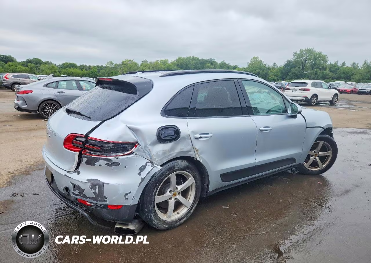 2017 Porsche Macan VIN:WP1AA2A56HLB01043 - 3