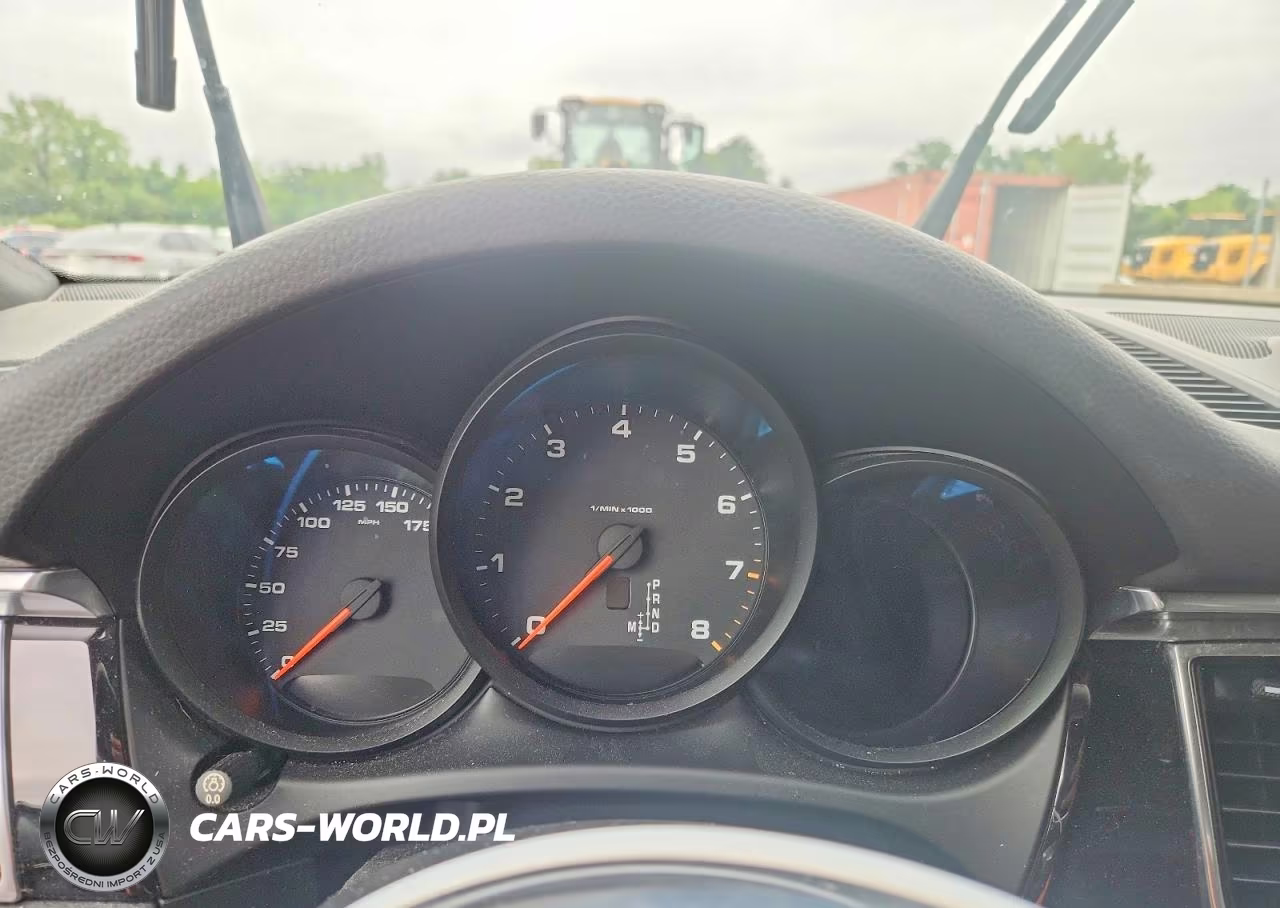 2017 Porsche Macan VIN:WP1AA2A56HLB01043 - 9