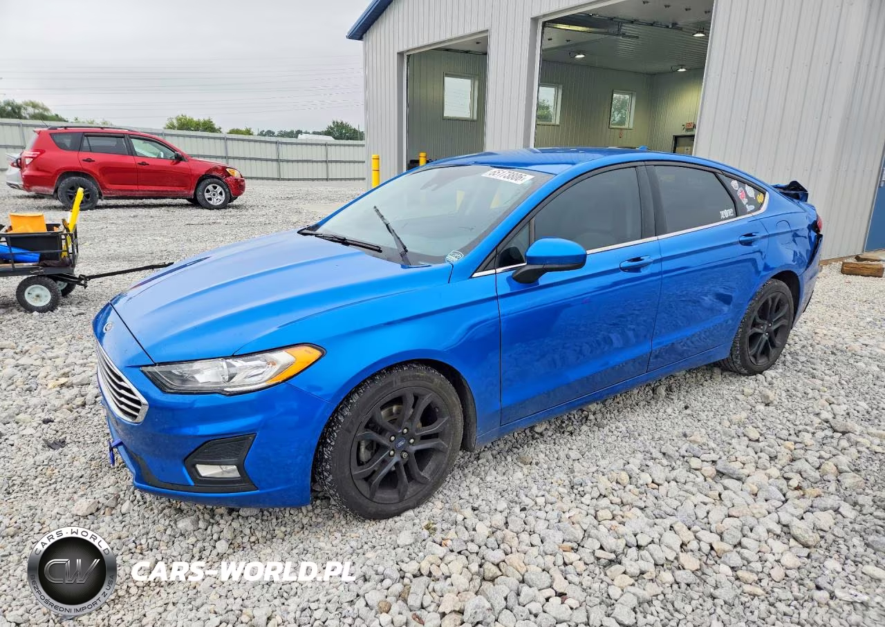 2020 Ford Fusion Se – zdjęcie 1 z 12
