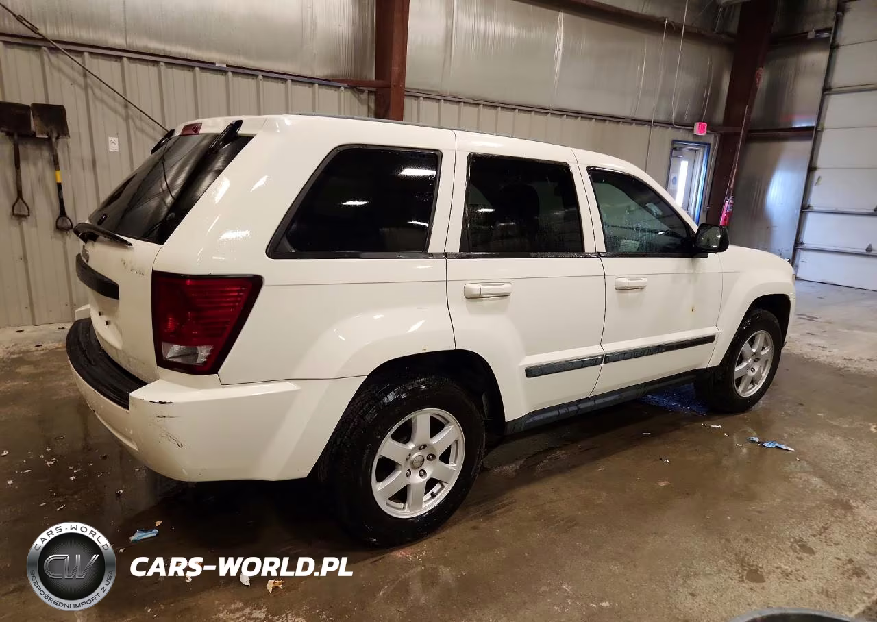 2008 Jeep Grand Cherokee Laredo VIN:1J8GS48K98C229740 - 3