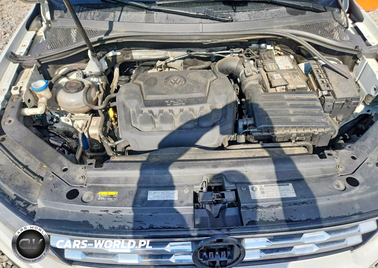 2018 Volkswagen Tiguan S VIN:3VV1B7AX4JM012154 - 12