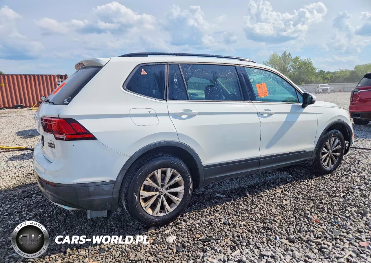 2018 Volkswagen Tiguan S VIN:3VV1B7AX4JM012154 - 3