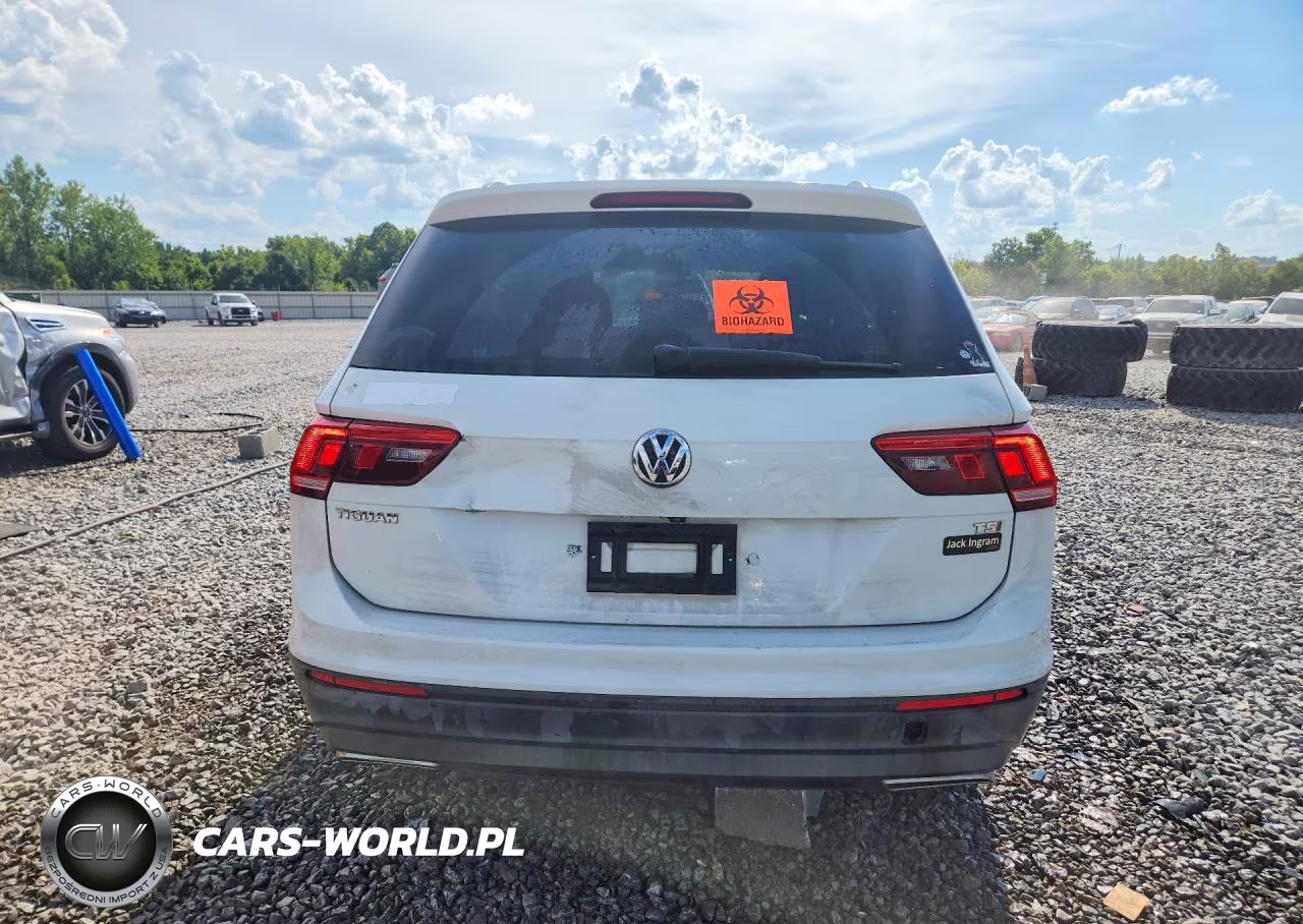 2018 Volkswagen Tiguan S VIN:3VV1B7AX4JM012154 - 6