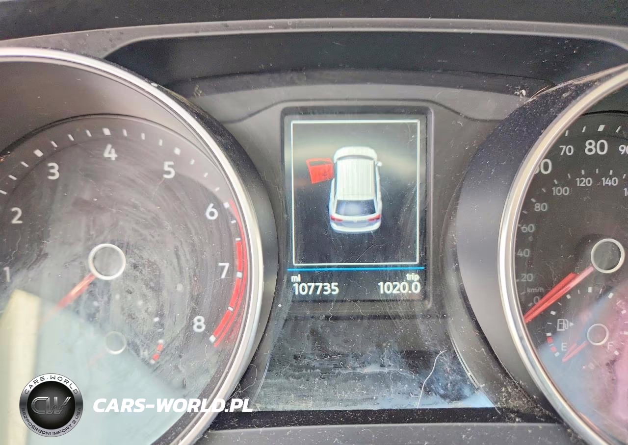 2018 Volkswagen Tiguan S VIN:3VV1B7AX4JM012154 - 9