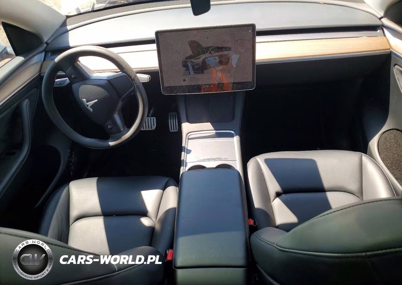 2023 Tesla Model Y VIN:7SAYGDEF3PF754883 - 8