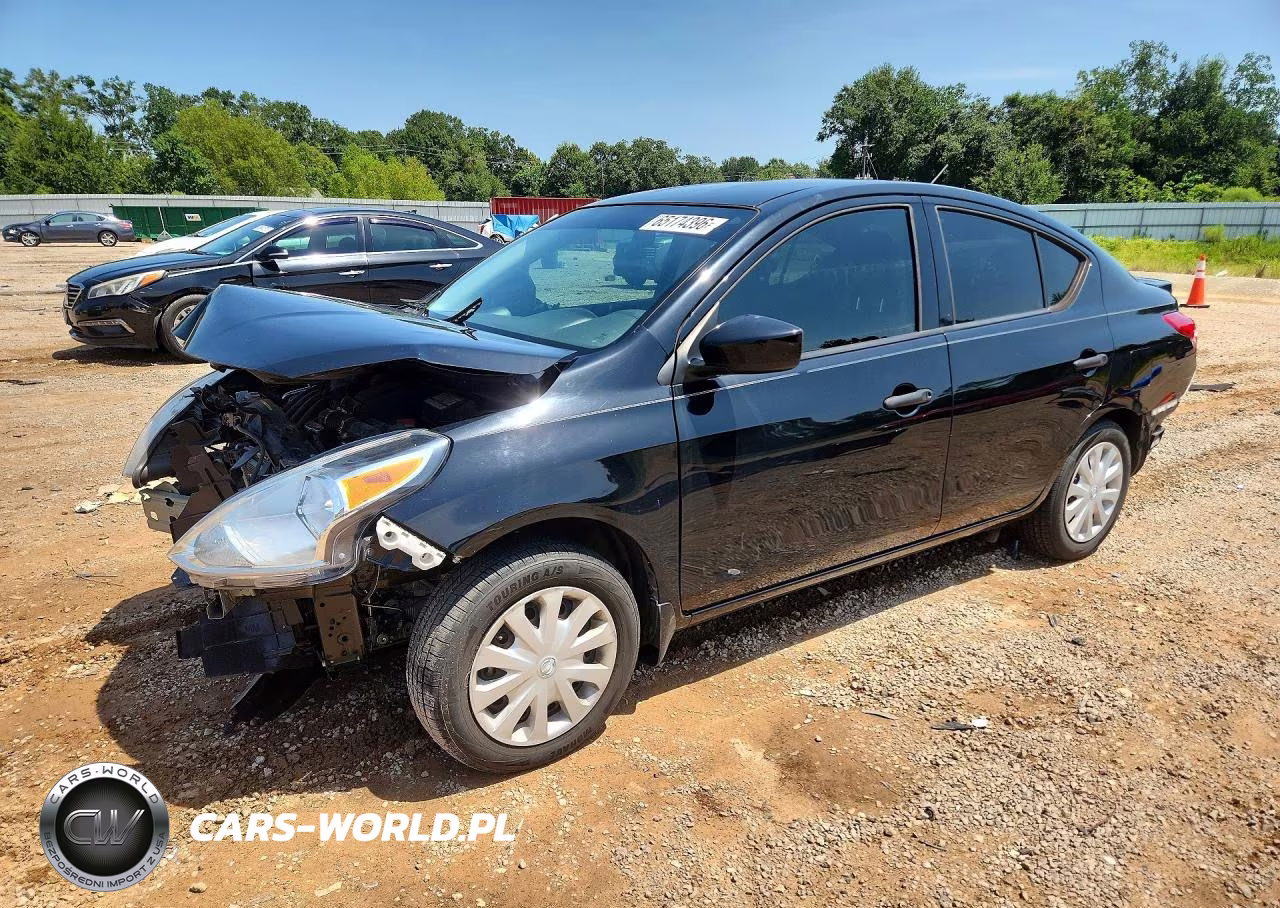 2019 Nissan Versa S Plus – zdjęcie 1 z 12