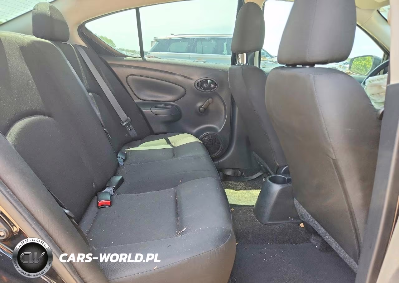2019 Nissan Versa S Plus VIN:3N1CN7AP1KL827890 - 10