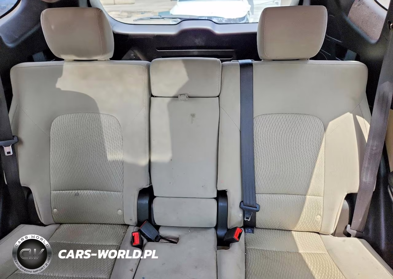 2015 Hyundai Santa Fe Sport 2.4L VIN:5XYZUDLB1FG275623 - 10