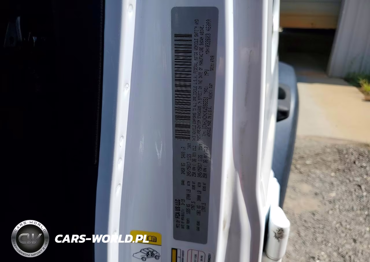 2019 Jeep Wrangler Unlimited Sport VIN:1C4HJXDN1KW596251 - 13