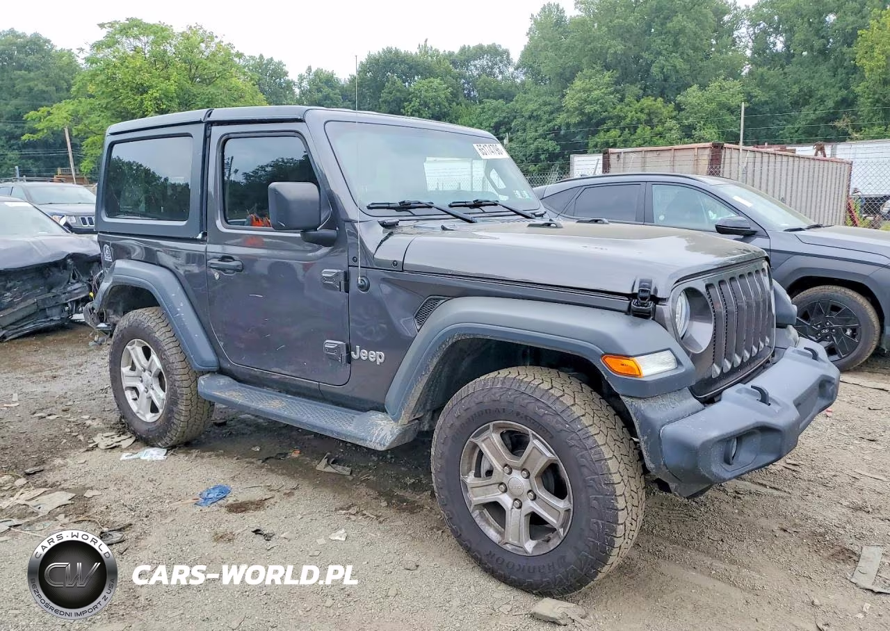 2018 Jeep Wrangler Sport VIN:1C4GJXAGXJW161437 - 4